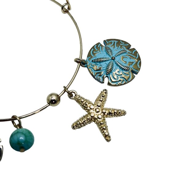Beach Theme Gold Tone Bangle Bracelet W/Sand Dollar, Starfish & Bead Charms 5512 - Picture 3 of 4